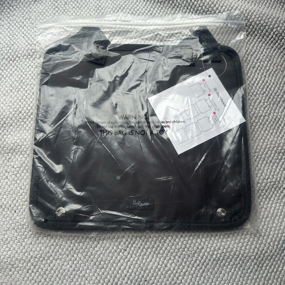 thirty-one Charcoal with White Dot On-Snap Pocket - Picture 2 of 4